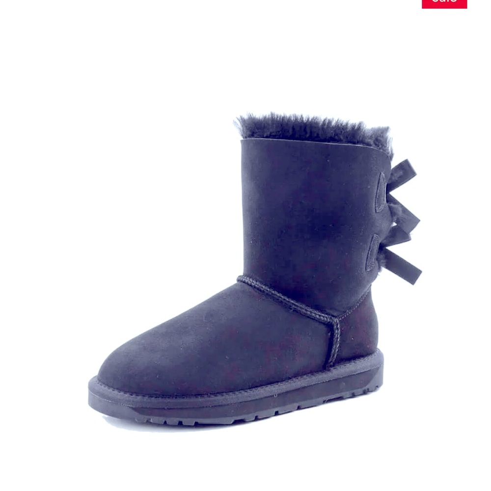 Women’s UGG Australia Bailey Bow Short Ribbon pull on boots, black, size 5.